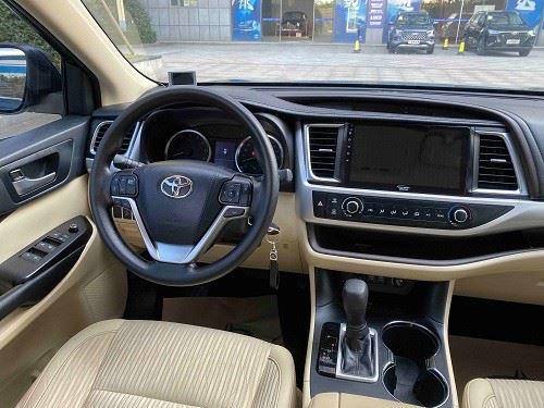2018 Toyota Highlander 2.0T 2WD Elite Edition 7Seater National V high quality 2018 Toyota Highlander 2.0T 2WD Elite Edition 7Seater National V high quality