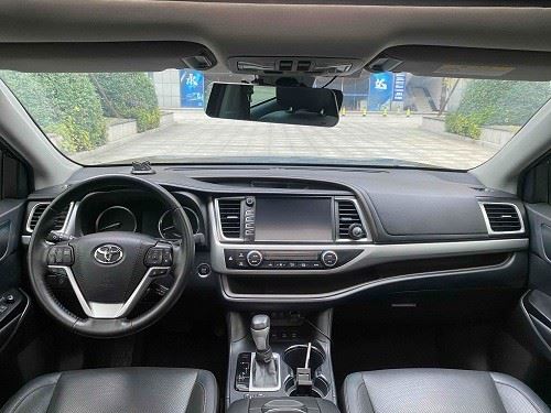 2018 Toyota Highlander 2.0T 4WD Luxury Edition 7Seater National VI best 2018 Toyota Highlander 2.0T 4WD Luxury Edition 7Seater National VI best