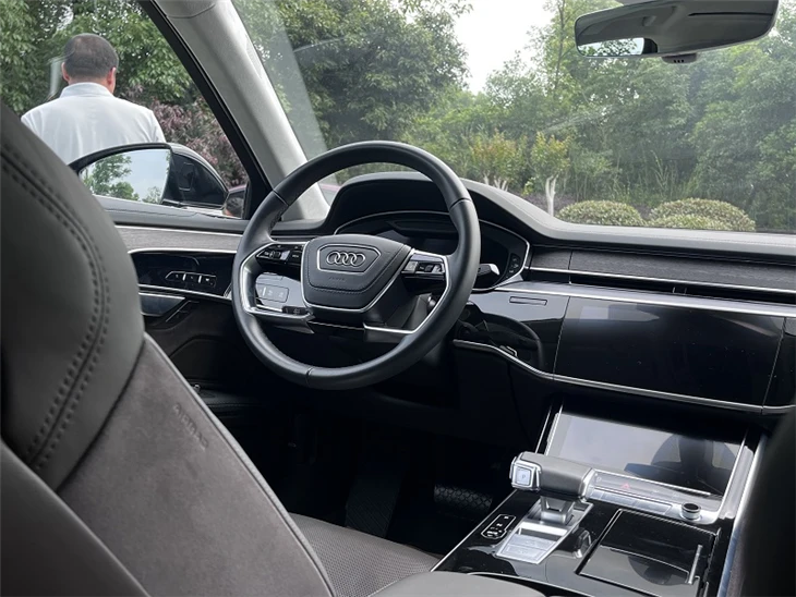 Audi2024 Audi A8 A8L 55 TFSI Quattro Flagship high quality Audi2024 Audi A8 A8L 55 TFSI Quattro Flagship high quality